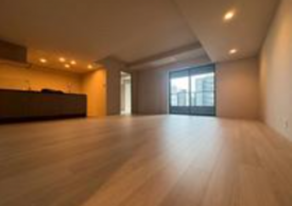 渋谷区渋谷、マンションの居間画像です