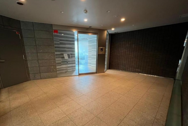 渋谷区松濤、マンションのエントランス画像です