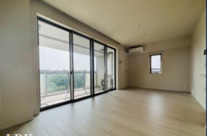 渋谷区松濤、マンションの居間画像です