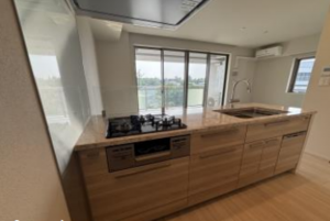 渋谷区松濤、マンションのキッチン画像です