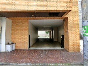 渋谷区宇田川町、マンションのエントランス画像です