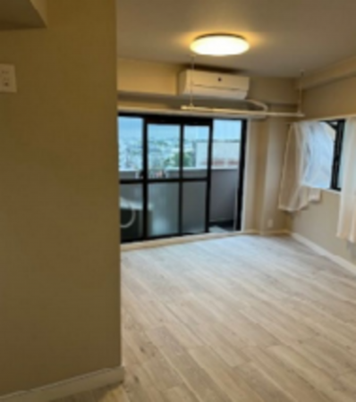 渋谷区神泉町、マンションの居間画像です