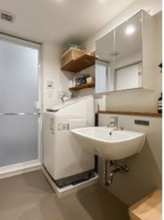 世田谷区、マンションの洗面画像です