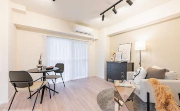 目黒区大橋、マンションの居間画像です