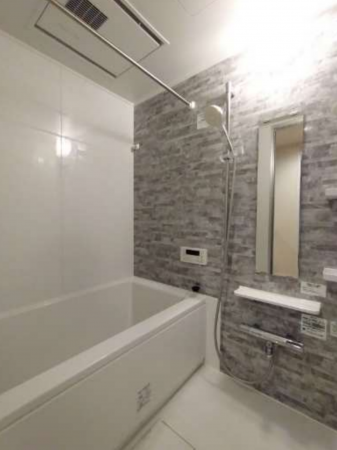 目黒区青葉台、マンションの風呂画像です