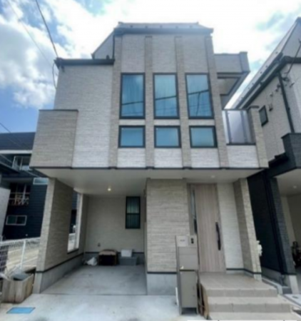 世田谷区、中古一戸建ての外観画像です