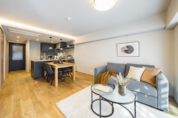 渋谷区猿楽町、マンションの居間画像です