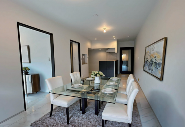 目黒区青葉台、マンションの居間画像です