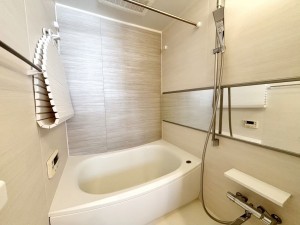 渋谷区鶯谷町、マンションの風呂画像です