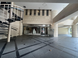 目黒区大橋、マンションのエントランス画像です