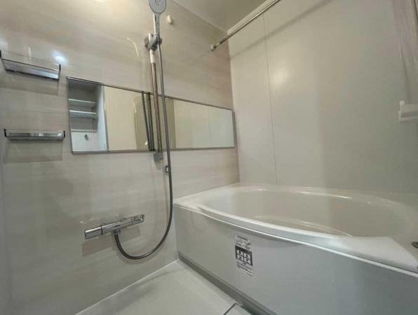 目黒区大橋、マンションの風呂画像です