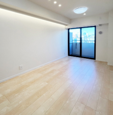 渋谷区幡ヶ谷、マンションの居間画像です