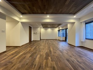 渋谷区神宮前、マンションの居間画像です