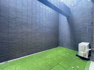 渋谷区神宮前、マンションのバルコニー画像です