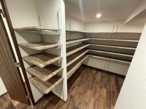 渋谷区神宮前、マンションの収納画像です