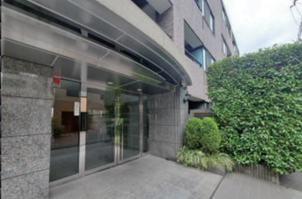 渋谷区代々木、マンションの外観画像です