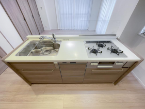 目黒区上目黒、マンションのキッチン画像です