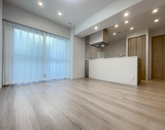 目黒区上目黒、マンションの居間画像です