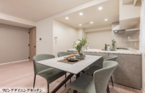 渋谷区代官山町、マンションのキッチン画像です