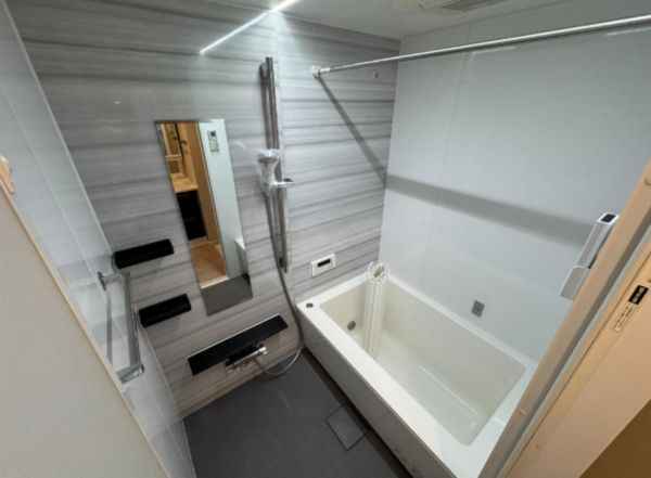 渋谷区元代々木町、マンションの風呂画像です