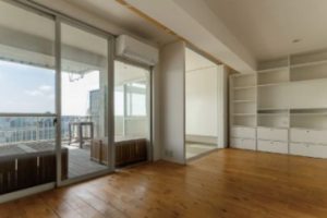 目黒区中目黒、マンションの居間画像です