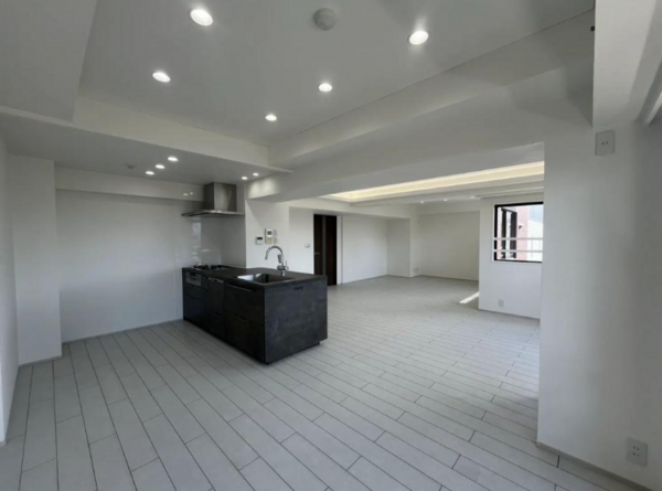 渋谷区渋谷、マンションの居間画像です