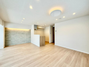 渋谷区代官山町、マンションの居間画像です