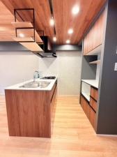目黒区青葉台、マンションのキッチン画像です