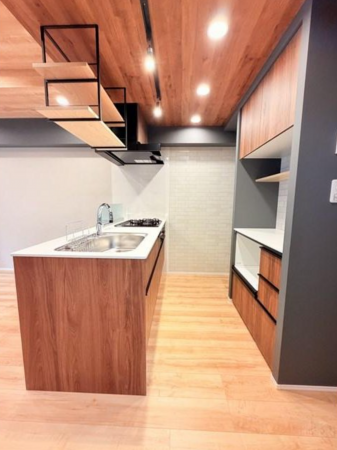 目黒区青葉台、マンションのキッチン画像です