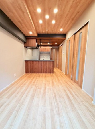 目黒区青葉台、マンションの居間画像です