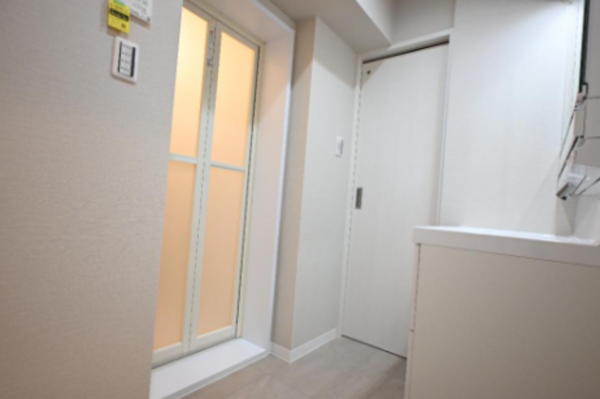 渋谷区代々木、マンションの洗面画像です