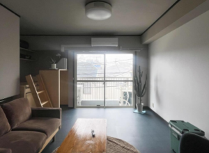 目黒区上目黒、マンションの居間画像です