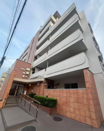 渋谷区元代々木町、マンションの外観画像です