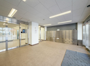 渋谷区円山町、マンションのエントランス画像です