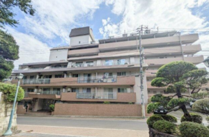 渋谷区広尾、マンションの外観画像です