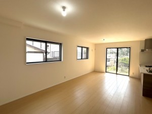 相模原市南区上鶴間、新築一戸建ての画像です