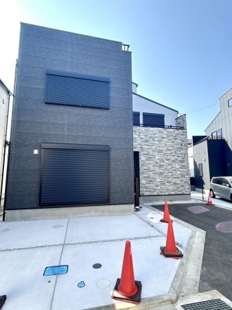 相模原市南区鵜野森、新築一戸建ての画像です