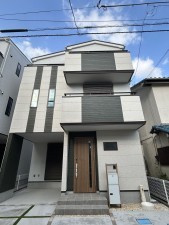 相模原市南区東林間、新築一戸建ての画像です