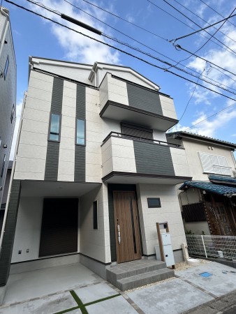 相模原市南区東林間、新築一戸建ての画像です