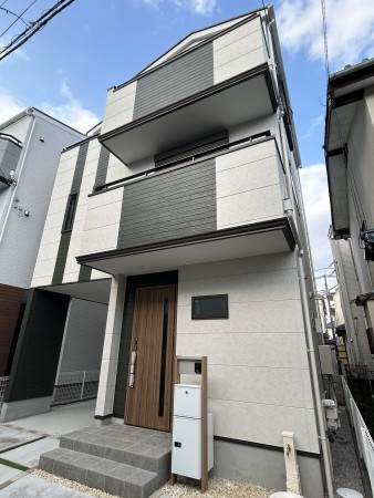 相模原市南区東林間、新築一戸建ての画像です