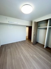 相模原市南区鵜野森、マンションの画像です
