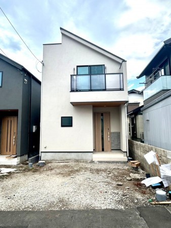 相模原市南区東林間、新築一戸建ての画像です