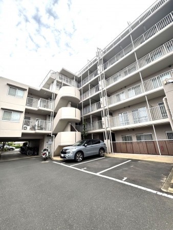 相模原市南区上鶴間本町、マンションの画像です
