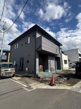 相模原市南区双葉、新築一戸建ての画像です