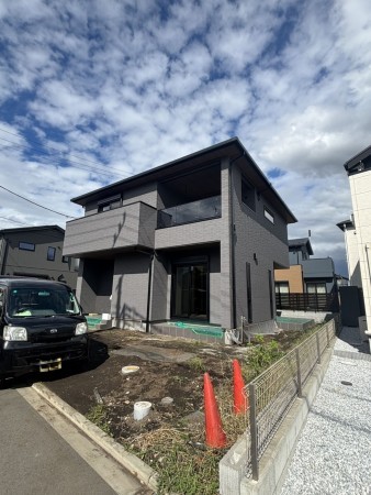 相模原市南区双葉、新築一戸建ての画像です