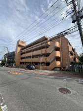 相模原市南区上鶴間本町、マンションの画像です