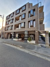 相模原市南区新磯野、マンションの画像です