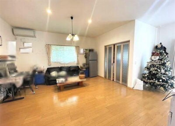 泉南市樽井、中古一戸建ての画像です