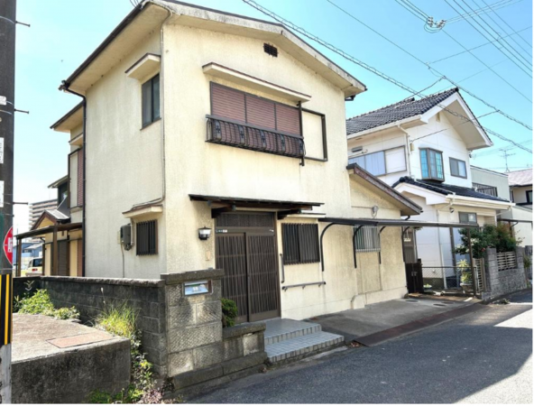 泉南市男里、中古一戸建ての画像です