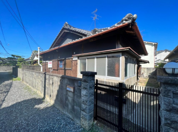 阪南市下出、中古一戸建ての画像です